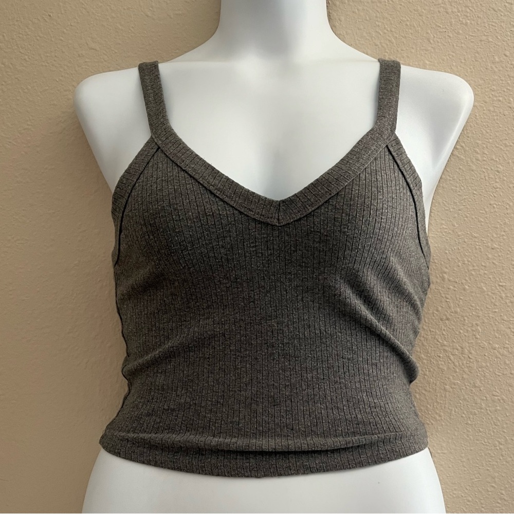 Grey cropped top